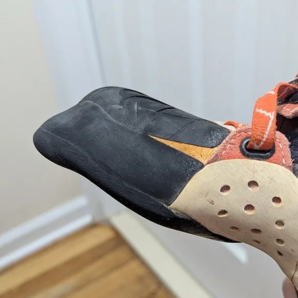 La Sportiva Solution - Women's Climbing Shoes - Picture 6 of 16